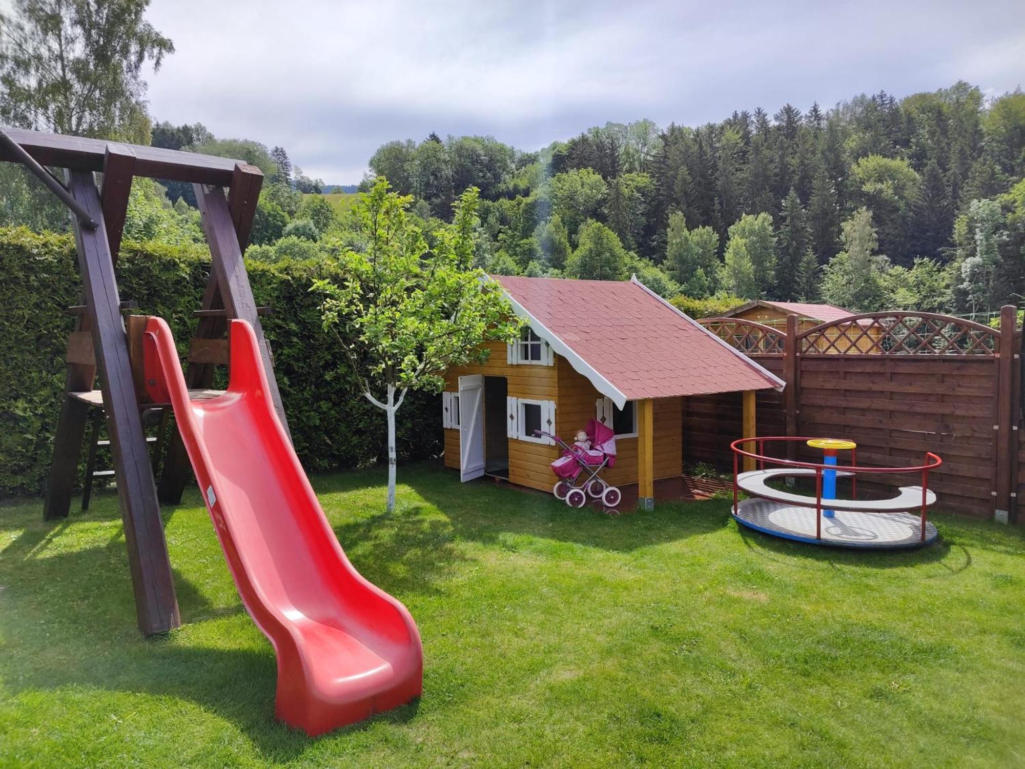 רוקיטניצה נאד איז'רו Apartmany Ski Lift מראה חיצוני תמונה